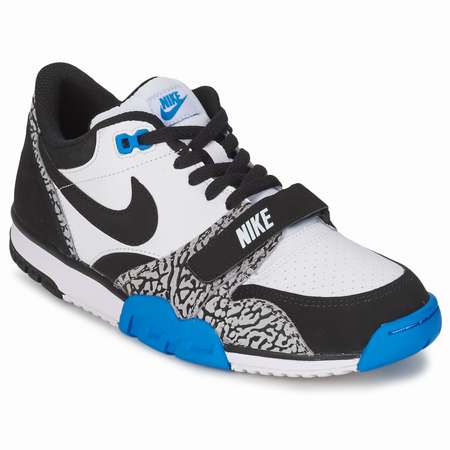 chaussure nike scratch